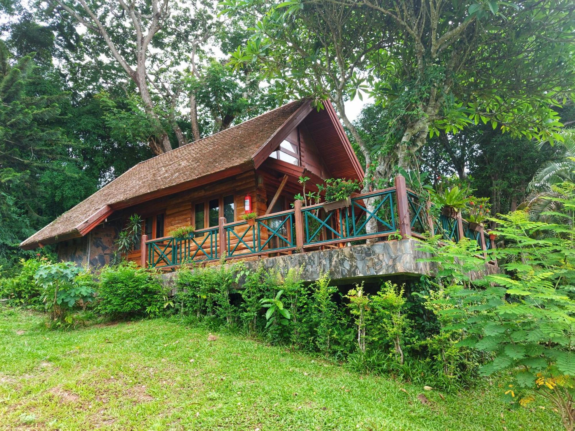 Mekong Villas Pak Chom Exterior photo